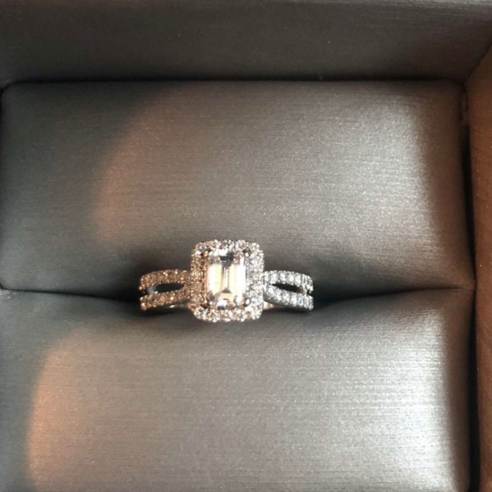 Vera want engagement ring and 1 band